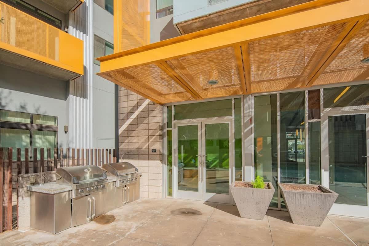 Apartment Vibrant 2bd - Cdt - Gym, Pool, Parking - Sleep 8 Phoenix